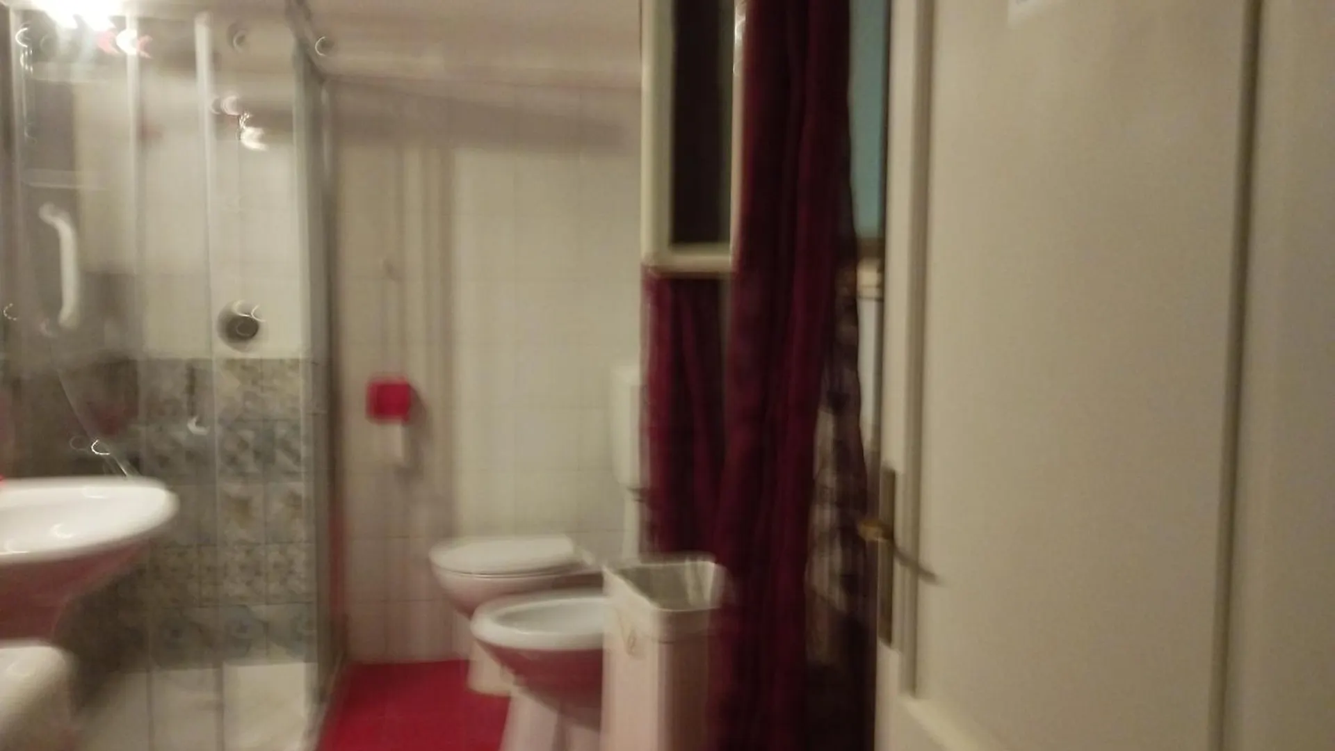 Suite Con Camino E Terrazza Varese Italy
